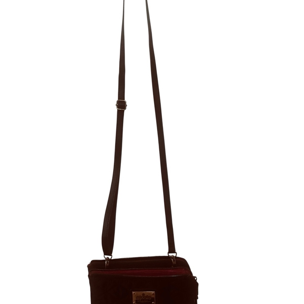 Nicole by Nicole Miller Black Quilted crossbody wallet with Gold Plaque Accent - Picture 7 of 7